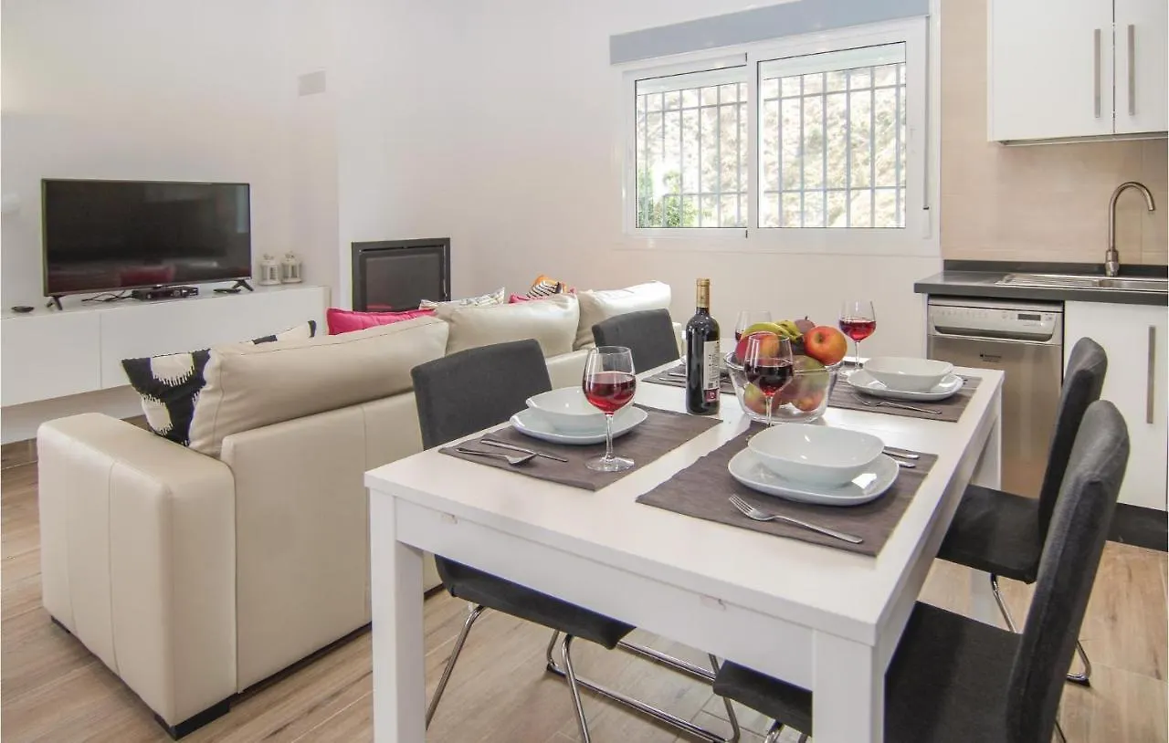 Gorgeous Home In Sayalonga With Wifi Holiday home