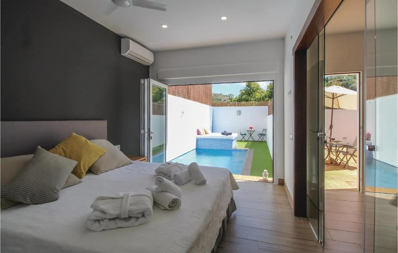 Gorgeous Home In Sayalonga With Wifi 0*,  Spain