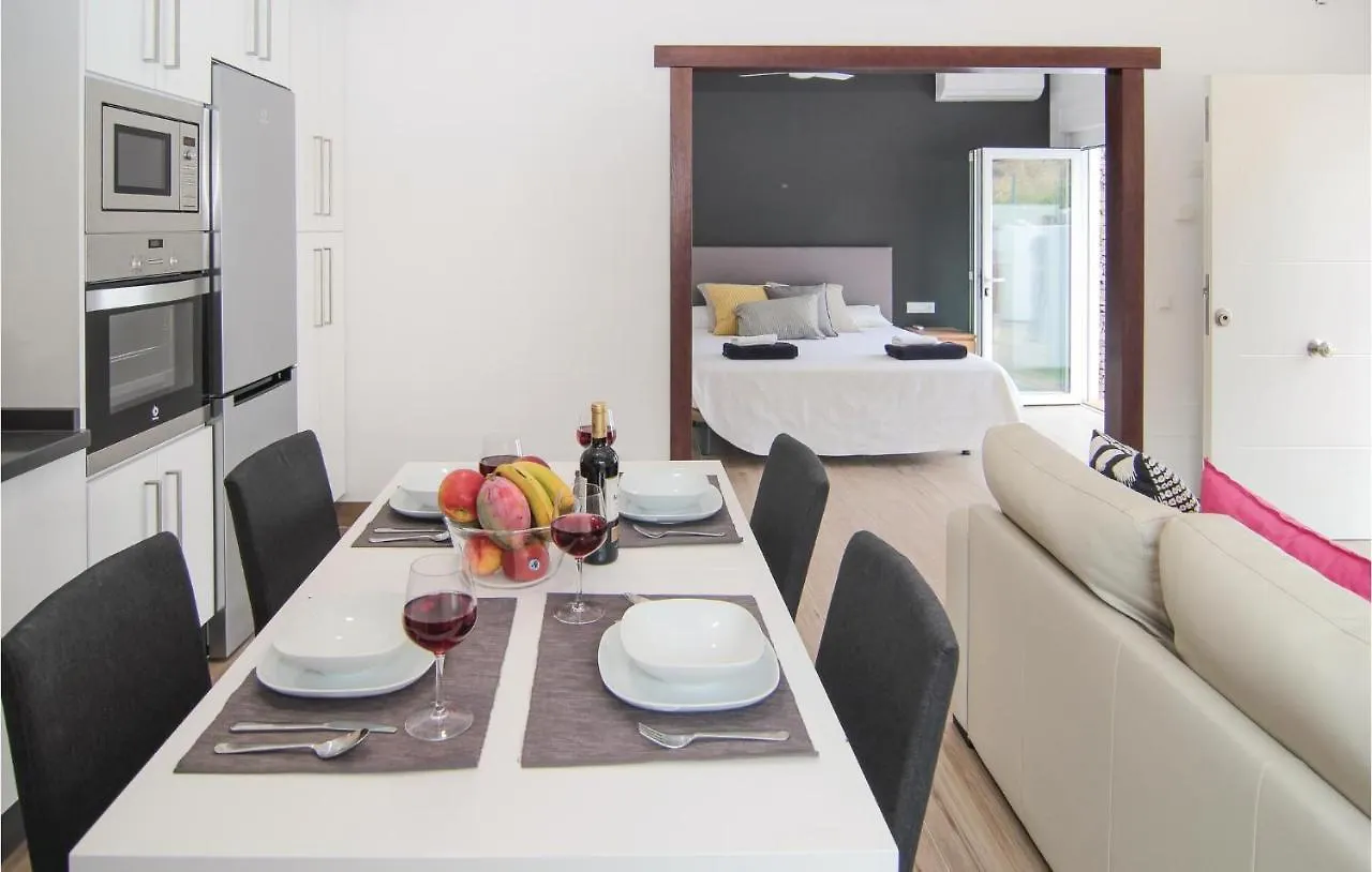 Gorgeous Home In Sayalonga With Wifi Holiday home